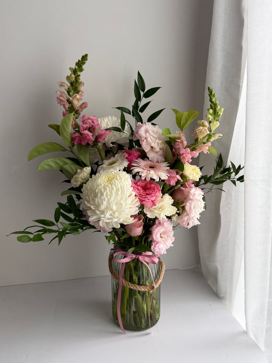 Sanzi’s Choice Fresh Flower Vase VALENTINES DAY