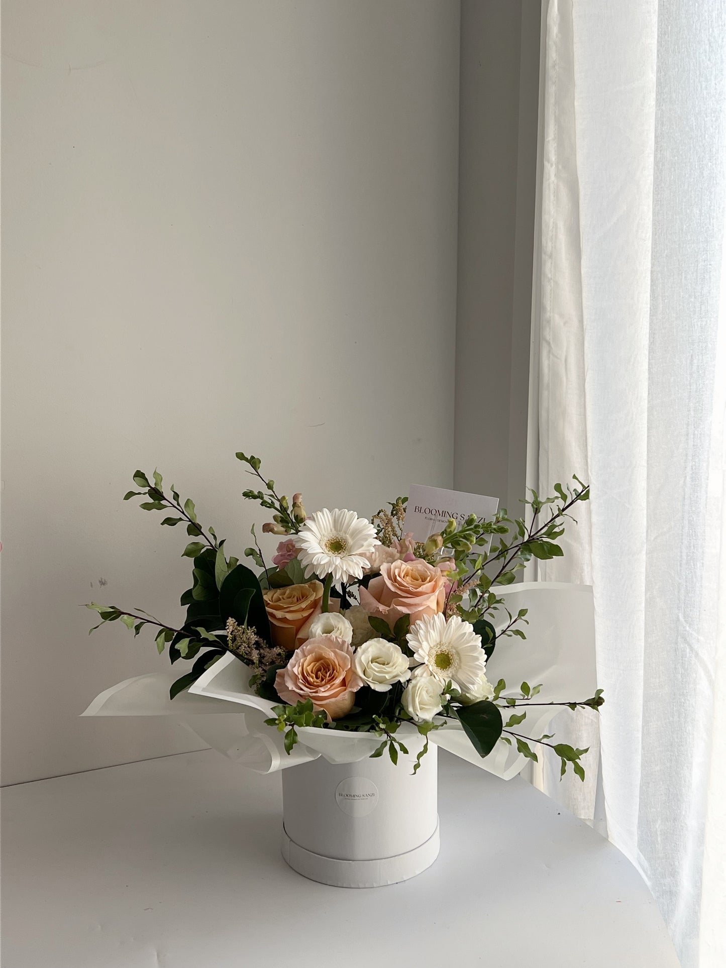 Sanzi’s Choice Fresh Flower Box Small