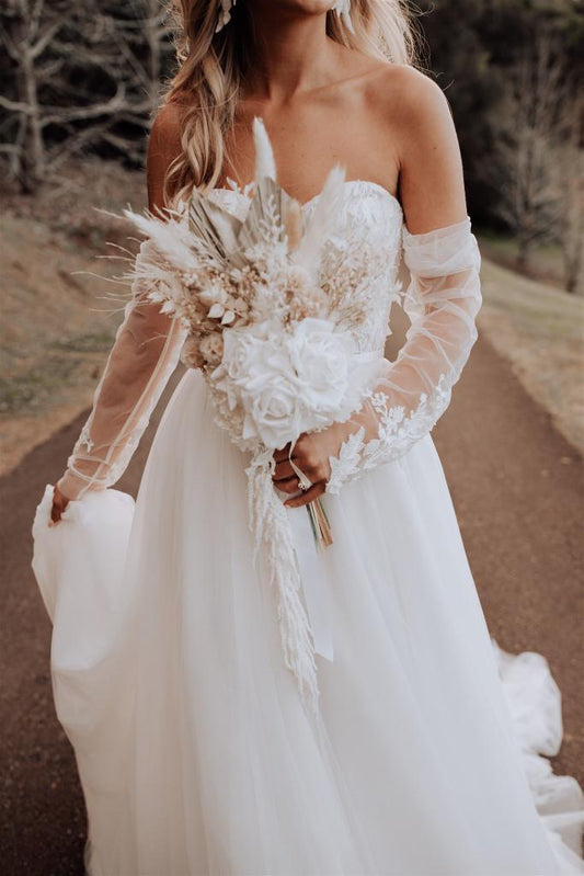 Her Luxe Bridal Bouquet - Blooming Sanzi