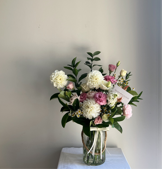 Sanzi’s Choice Fresh Flower Vase