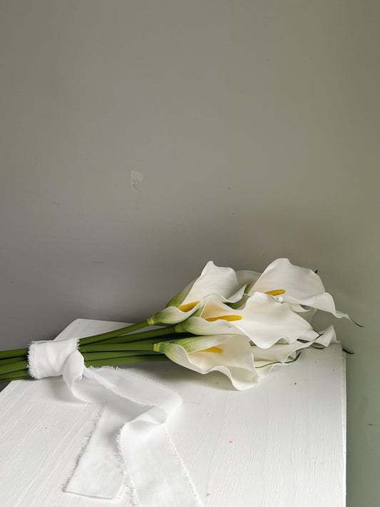 Silk Calla Lily Bouquet
