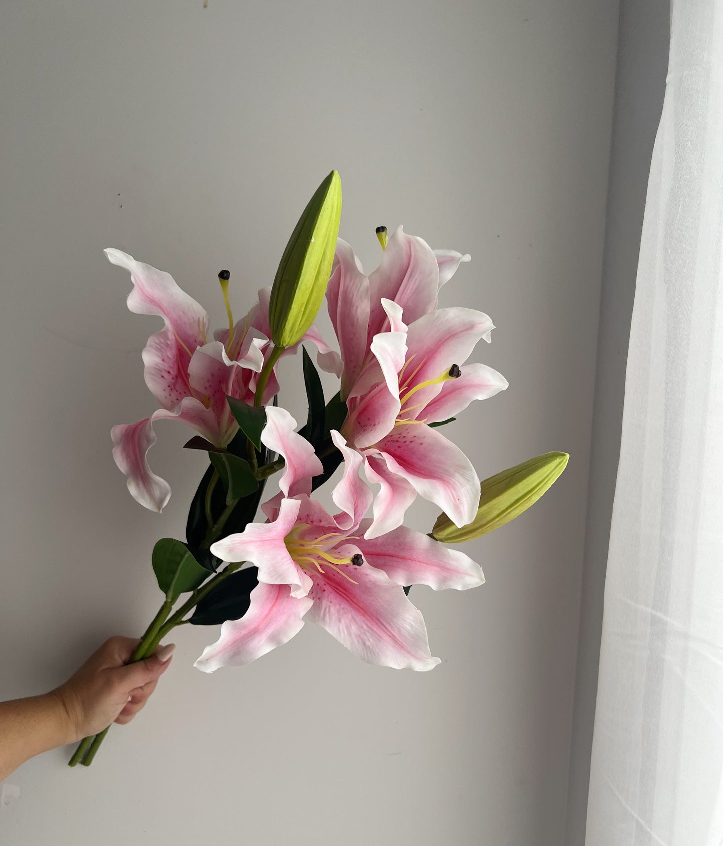 Silk Casablanca Lily Spray - Real Touch