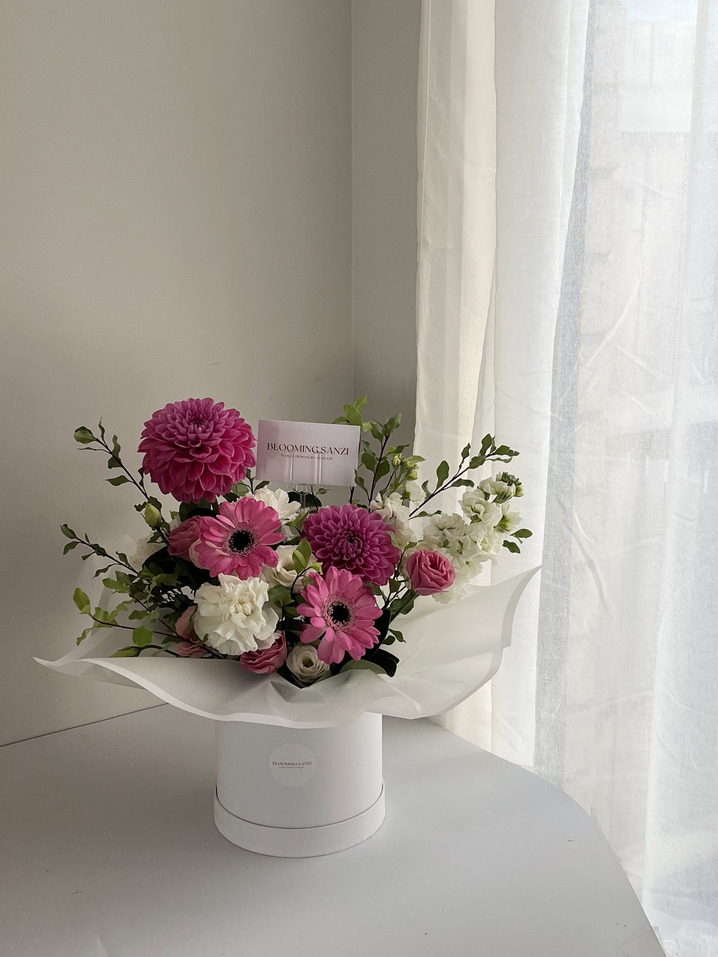 Sanzi’s Choice Fresh Flower Box Small