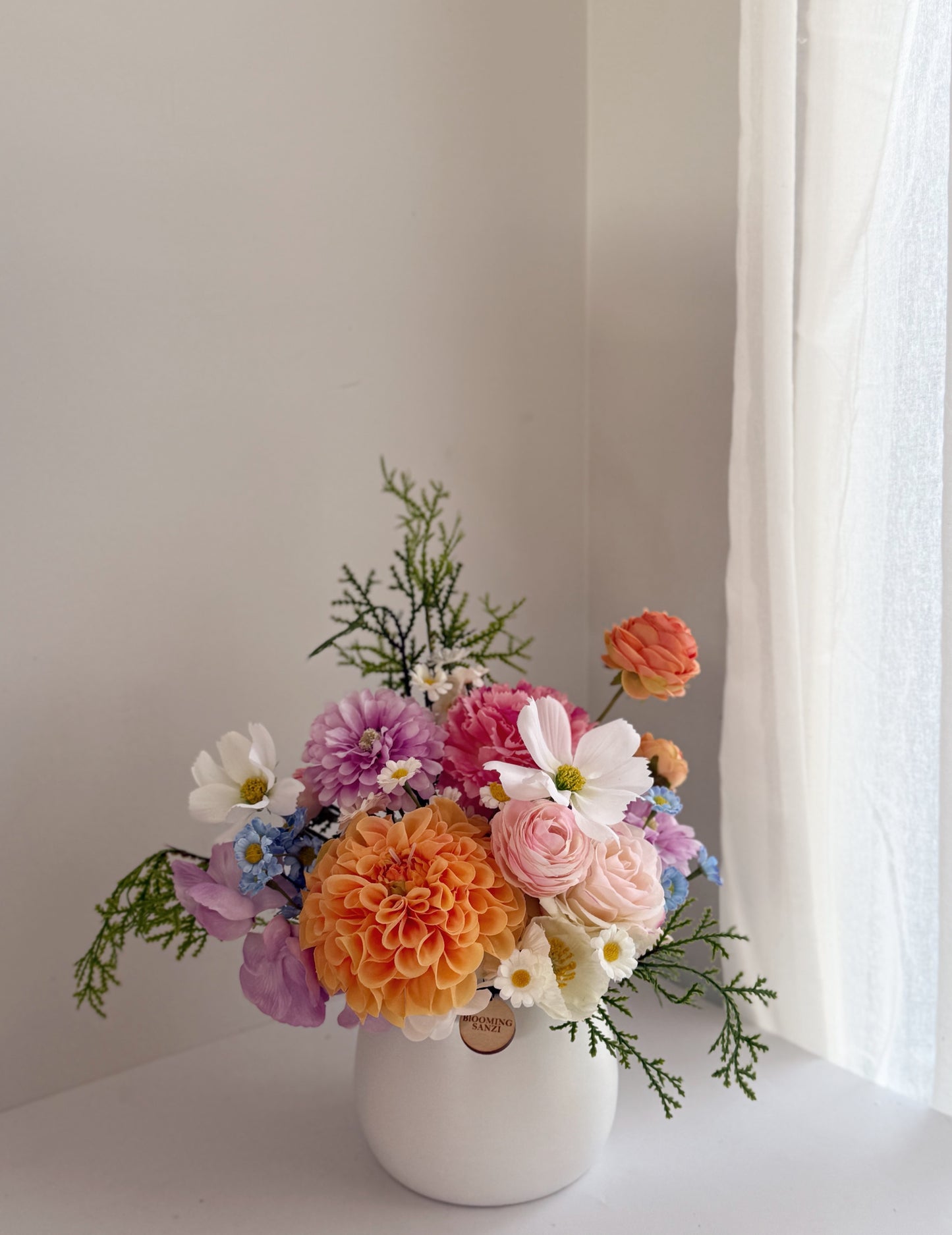 Pops of Spring .2 Arrangement