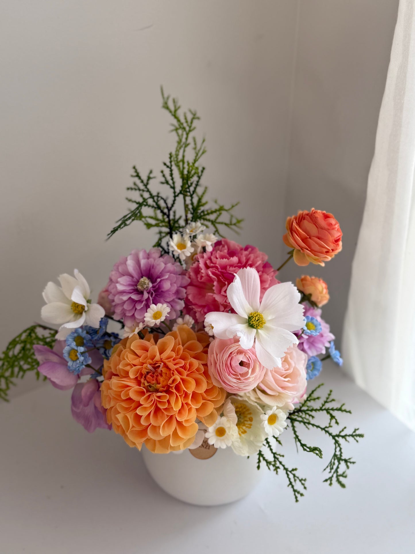 Pops of Spring .2 Arrangement