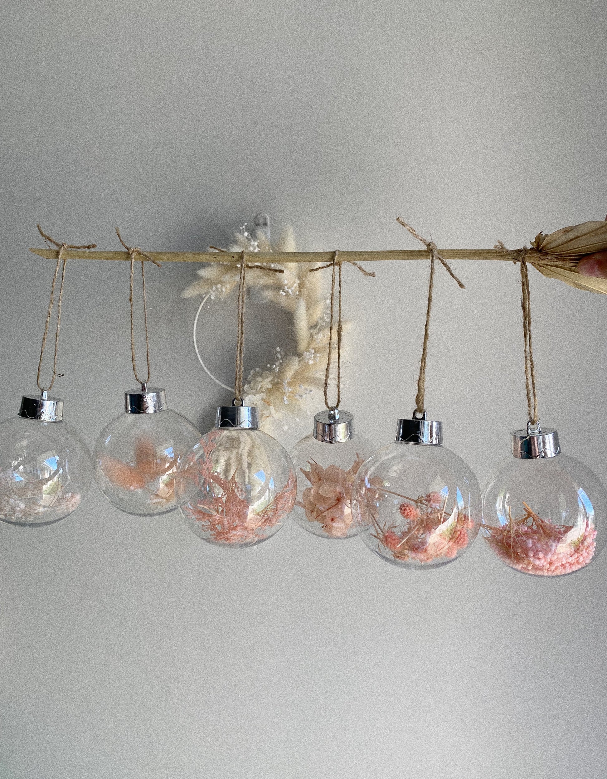 Dried Flower Baubles - 8cm - Blooming Sanzi