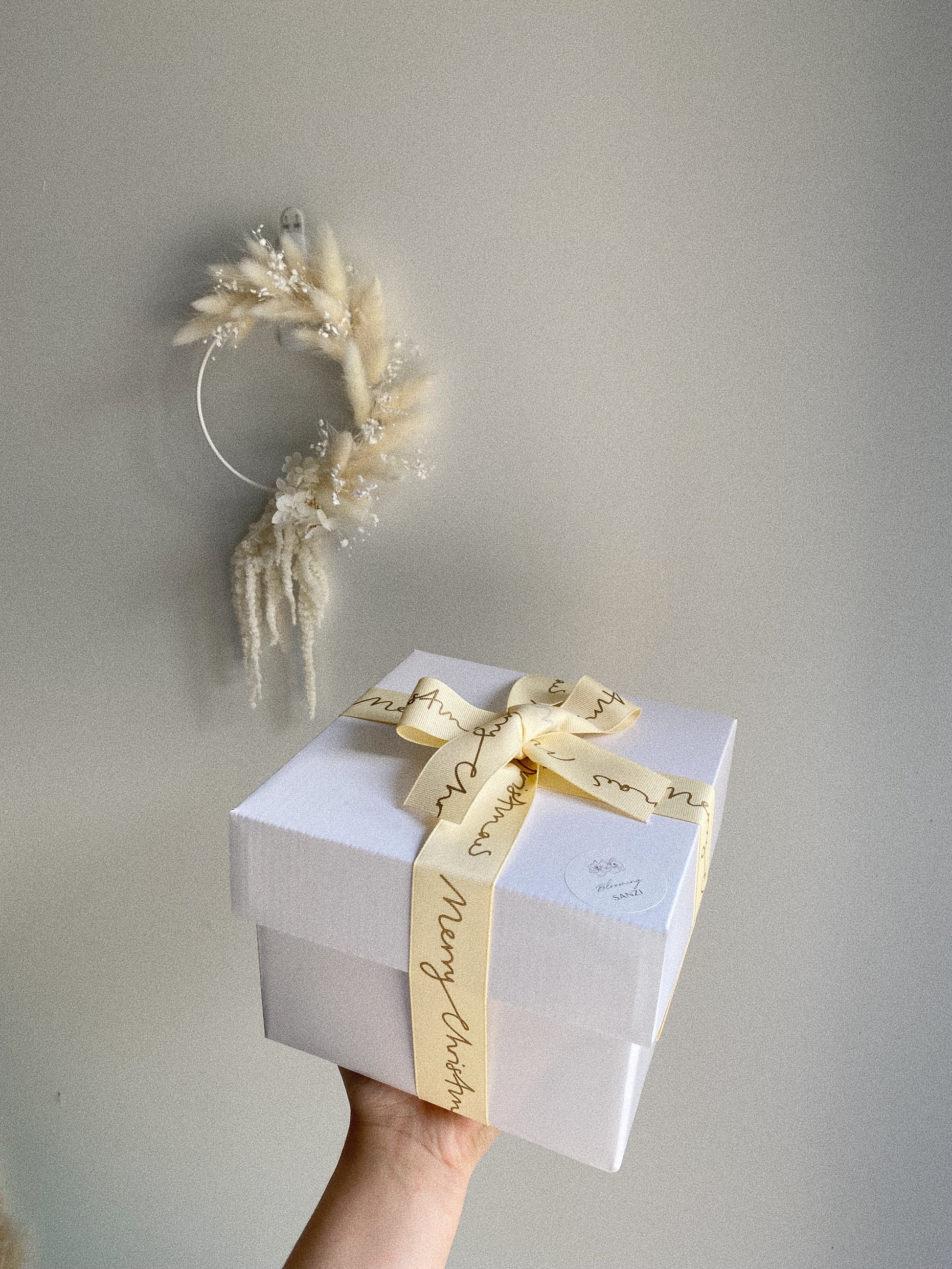 Dried Flower Baubles - 8cm - Blooming Sanzi
